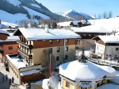 Hotel Peter Hôtels à : Saalbach