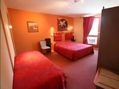 Logis le Bourguignon Hotel di Pichanges
