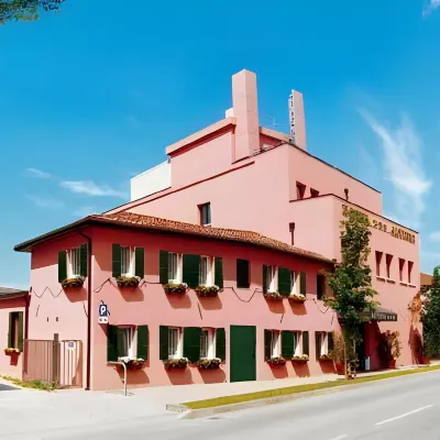 Hotel Altieri Hotels near Carpenedo