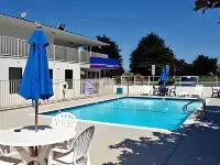 Red Carpet Inn Louisville Các khách sạn ở Hurstbourne