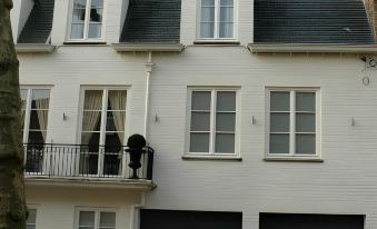 Pand 17 - Charming Guesthouse