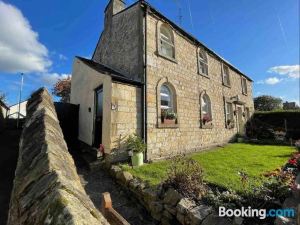 Lancaster 1 Bed Cottage Apartment- M6 - Lancs Uni