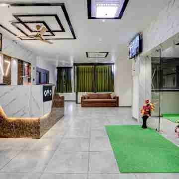 Collection O Hotel A Seven Others