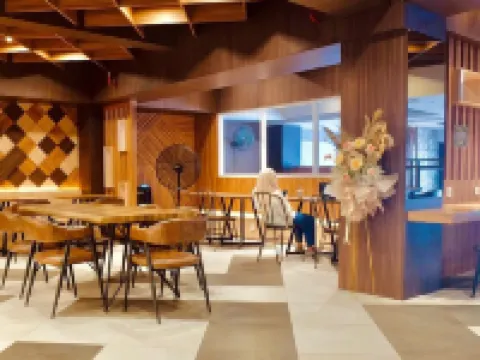 W Three Style Hotel Makassar Hotel di Rappocini