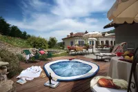 Marcarini Agriturismo Hotels in Mango