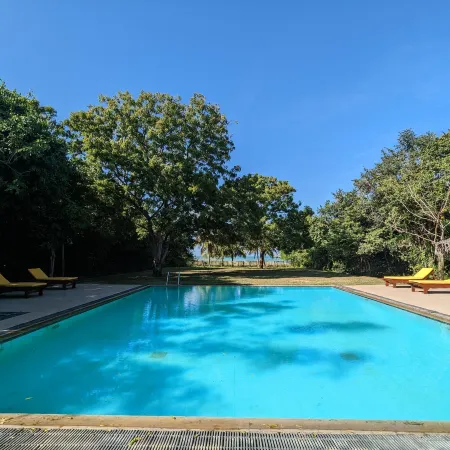 Giman Free Beach Resort Pasikuda