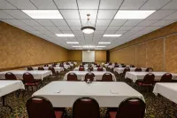 EverSpring Inn & Suites Marshall Hotels in Marshall