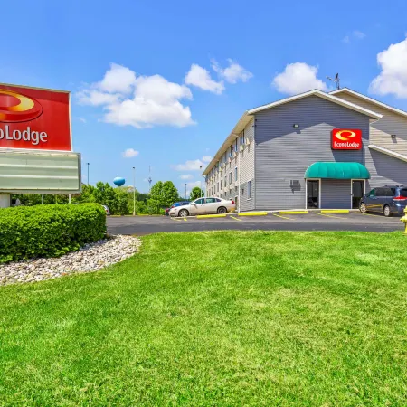 Econo Lodge Akron Copley Northwest