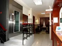 Alexandria Hotel