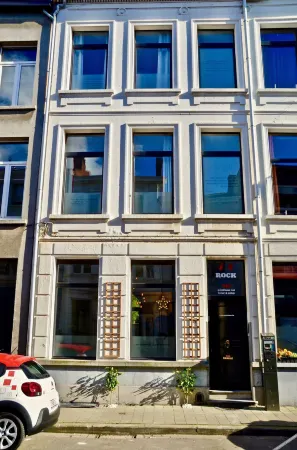 Rock Lobster City Lodge Отели рядом с достопримечательностью «Middelheim»