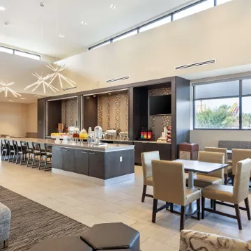 Best Western Plus Executive Residency Rigbys Water World Hotel