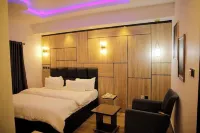Tozak Hotel Hotels near Inene Junction