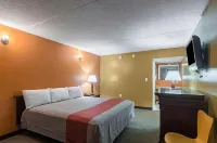 LoneStar Inn and Suites Hotels in Sherman