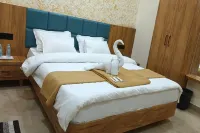 Hotel Hari Palace - Near Shree Dwarkadhish Temple - 2-Star