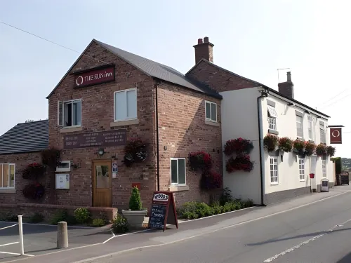 The Sun Inn Hotels in Cockshutt