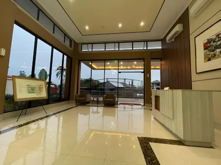 Transpark Juanda Bekasi by Fansroom Отели рядом с достопримечательностью «Regen Makmur Aquarium»