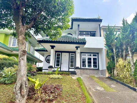 Villa Hasha 2 With Pool and Billiard Отели в г. Pacet