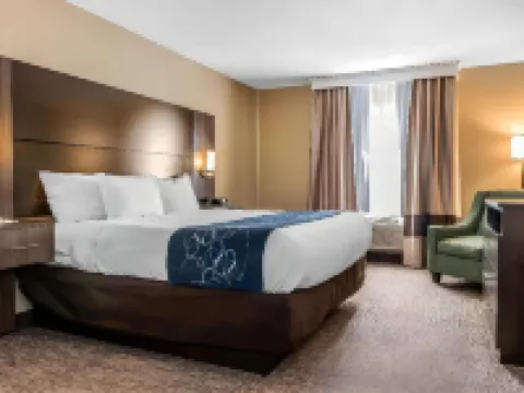 Comfort Suites Miamisburg - Dayton South Hotels in Miamisburg