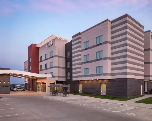 Fairfield Inn & Suites Omaha at MH Landing Hotels near Fun Plex