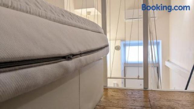 Milan Flat Michelangelo