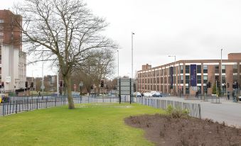 Redwings Lodge Wolverhampton Central