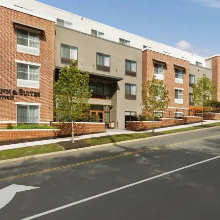 Fairfield Inn & Suites Charlottesville Downtown/University Area