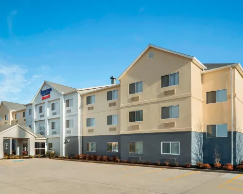 Fairfield Inn & Suites Lima Hotels in Lima