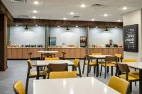 Fairfield Inn & Suites Louisville Shepherdsville - breakfast