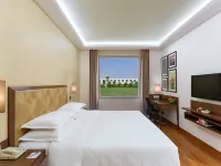 Four Points by Sheraton New Delhi, Airport Highway Hotel dekat Dwarka Sektor 8
