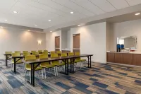 Holiday Inn Express & Suites Dalton - Market ST Hotels in Dalton