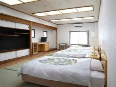 Ryokan Daisei Hotel dekat 瀬波温泉噴湯公園