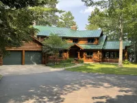 Lakeside Lodge Vacation Rental. See discounts below for less than 12 people. Hotels in Phelps