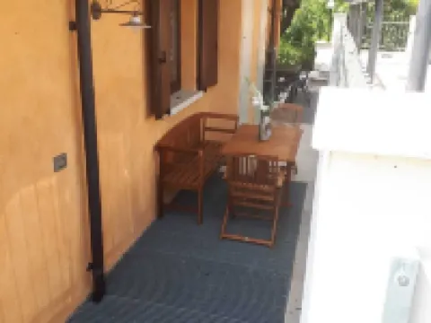 Beautiful 3-room apartment in a residence, pool, balcony, lake view, Lake Garda-Tignale ティニャーレのホテル