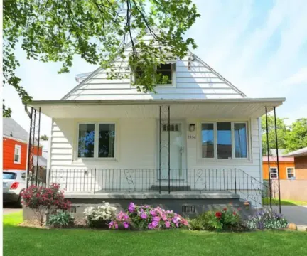 The Maria Two Bedroom LOWER, close to Falls & Casino!