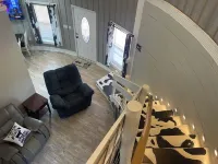 Grain Bin home 9 minutes from LU. Close to the city but in the country