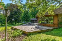 Nature's Retreat - Hot tub, Firepit, game room 5 mins to Honesdale