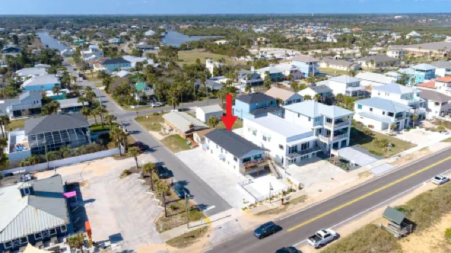 The Coziest Studio by the Sea!