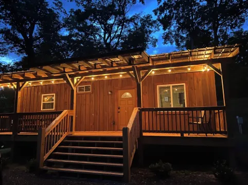 New listingSecluded NEW  Cabin close to Waynesville & Lake Junaluska
