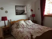 Apartment with lake view in residence