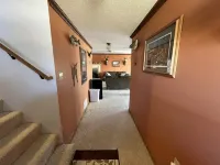 Large  fully furnished,centrally located northern Minnesota retreat . 聖路易斯縣住宿飯店