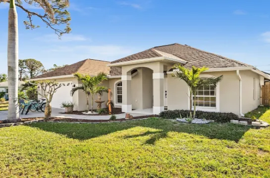 Beach Time Villa-Heated Pool & Spa-4 Bikes, Game Room-Great Amenities