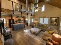 End of Summer Special Aug & Sept! Sleeps 10 Book two nights & 3rd night is free!