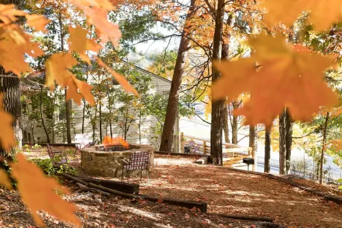 Minimalist-Style Apartment within walking distance of Downtown Johnson City