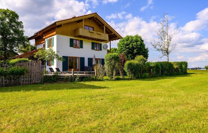 Birkeneck 1 (DG), castle view dream holiday apartment