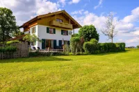 Birkeneck 1 (DG), castle view dream holiday apartment