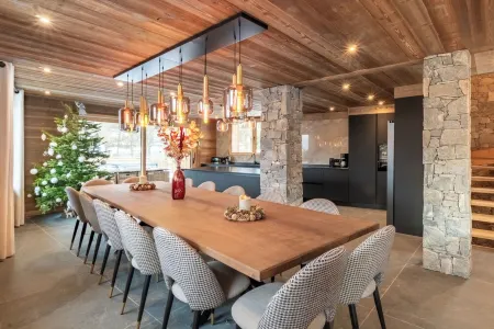 Chalet White Pépite 14p Sauna/Jacuzzi/Billard/Gym at the foot of the slopes Отели рядом с достопримечательностью «Golf Les Gets»