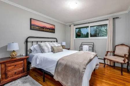 Wayside Retreat, Mins to Uofo, Hayward Field, Autzen, w Game Room, BBQ, Firepit