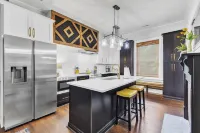2 BRs / 2 BAs - Stroll to Coffee, Bakery, Wine Bar - Downtown Garner