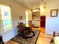 Bunkhouse Seventy-Four - Cute, quaint and just minutes from Jacksonville, IL Hotels in Morgan County