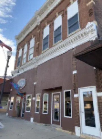 2 bedroom apartment in downtown Zumbrota.  Sleeps 4-6. Hotels in 